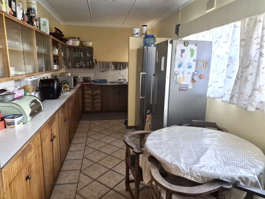 5 Bedroom Property for Sale in Panorama Free State